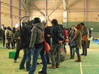 Батьки эвакуйованих з Томіока дітей